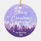 カスタム紫の平和な雪の森メリークリスマス セラミックオーナメント (正面)