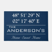 カスタム緯度経度ファミリ名自宅住所 ドアマット (正面)