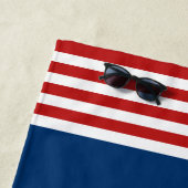 カスタム航海のいかりオン赤と白ストライプ ビーチタオル (インサイチュ)