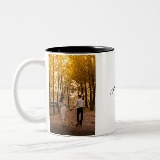 カスタム記念写真を作成する ツートーンマグカップ (左)