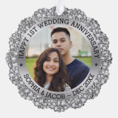 カスタム記念写真結婚1周年記念 オーナメントカード (裏面)