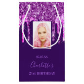 カスタム誕生日パープルピンクグリッタードリップ スモールペーパーバッグ (裏面)