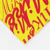 カスタム赤い名前柄スタンプされたアロバーイエロー フリースブランケット (角)