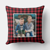 カスタム赤と黒のバッファローの格子柄の休日の写真 クッション (裏面)