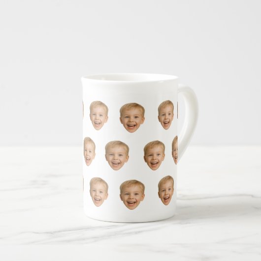 カスタム顔マグッパーソナライズされたグ、顔写真、家族 ボーンチャイナマグカップ (正面右)