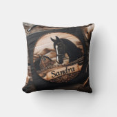 カスタム馬と納屋の木彫り クッション (正面)