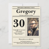 カスタム30歳の誕生日ユーモア名言レトロ新聞 招待状 (正面)