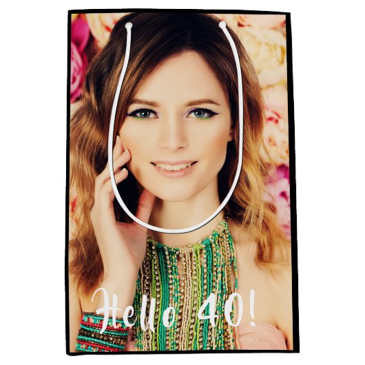 カスタム40歳の誕生日写真ハロー40 40 ミディアムペーパーバッグ (正面)
