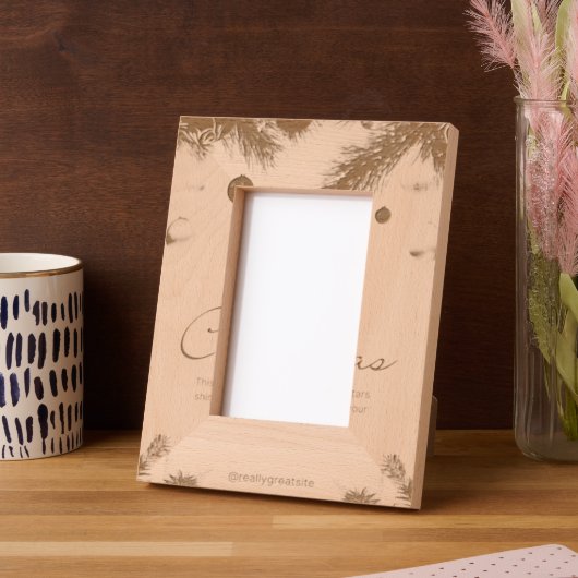 カスタム4" x 6"ポートレート、FrameStyle：ナチュラル レーザー彫刻フレーム (左)