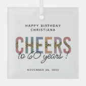 カスタム60モダン番目誕生日レオパードタイポグラフィ ガラスオーナメント (正面)