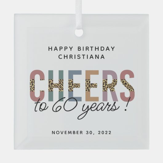カスタム60モダン番目誕生日レオパードタイポグラフィ ガラスオーナメント (正面)