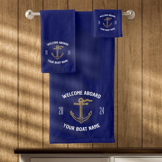 カスタム ウェルカム アボード ボート ネーム ネイビー ブルー & ゴールド バスタオルセット