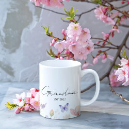 カスタム グランマ(祖母)Est. 年 - 花と蝶 コーヒーマグカップ