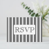 カスタム グレー ストライプ RSVP カード (スタンド正面)