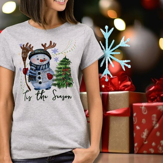 カスタム「ティス・ザ・シーズン」鹿の角のついた雪だるま Tシャツ