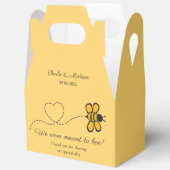 カスタム テキスト ラブ ビー フェイバーボックス (見開き)