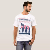 カスタム ハッピー退役軍人の日！サンキューカード 2025 Tシャツ (正面フル)