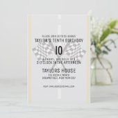 カスタム レース トラック チェッカーフラッグ 誕生日パーティー 招待状 (スタンド正面)