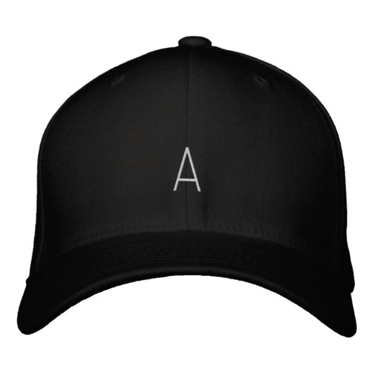カスタム "A" モノグラム プリント タブロック フォント ハット (正面)