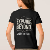 カスタム Explore Beyond キャンプクルー 2026 トライブレンドTシャツ (裏面)