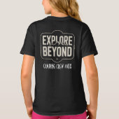 カスタム Explore Beyond キャンプクルー 2026 Tシャツ (裏面)