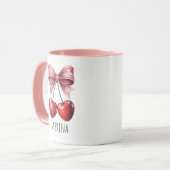 カスタム "Sabrina" チェリーとピンクのリボンの2トーン名入り マグカップ (正面左)