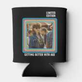 カスタムAny Ageヴィンテージフォト誕生日ビークールル 缶クーラー (裏面)