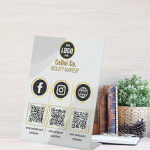 カスタムBusiness Social Media QRコード記号 – 赤