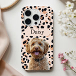 カスタムLeopard Print Dog Photo with Name iPhone 15 Proケース<br><div class="desc">このiPhoneケースで友達の怒りスタイリッシュを見せパーソナライズされたろ！このカスタムヒョウ柄の携帯電話カバーは、愛犬の写真と名前が目立って表示され、愛犬の愛人に最適なアクセサリーとなっている。丈夫な素材で作られた、このケース保護は、あなたの携帯電話だけでなく、人格と魅力のtouchを追加する。犬のオーナーへの贈り物として、または自分自身のための特別な治療として理想的な、このカスタム電話ケースは確実に頭を回す。自カスタマイズ分のペットの写真と名前を使って一品を作り上げる。今すぐ注文し運てペットをどこへでも持って行け！</div>