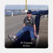 カスタムP-Town Provincetown旅行写真モダン セラミックオーナメント (裏面)