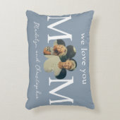 カスタムPhoto We Love You Mom on Dusty Blue アクセントクッション (正面(垂直))