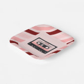 カセットテープピンクレトロ誕生日パーティー ペーパープレート (傾斜あり)