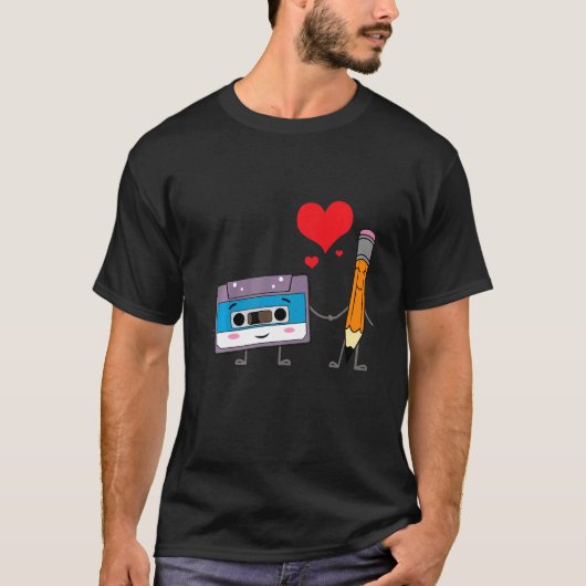 カセットテープペンシルレトロヴィンテージ70年代80年代90年代 Tシャツ (正面)