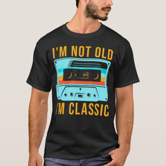 カセットIm Not Old Im Aプラスサイズ Tシャツ (正面)