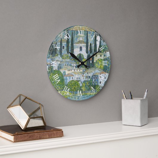 カソンにある教会(キルシュ) by Gustavクリムト ラージ壁時計 (オフィス)