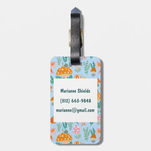 カタツムリとキノコカスタマイズかわいい ラゲッジタグ (裏面縦)