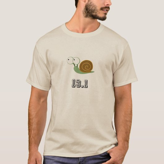 カタツムリ13.1 (ハーフマラソン) Tシャツ (正面)