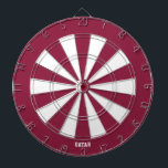 カタール国旗パトリオットのブルズアイ ダーツボード<br><div class="desc">カタール国旗パトリオットのブルズアイ・ダーツ委員会。狙いを定めるスタイル!中央に非常に微妙に統合された国旗の小さな表示とカタール国旗の色で飾られたこの印象的なダーツボードは、単なるゲーム以上の – それは声明である。あなたはあなたのスローを完成するか、単に友達とおもしろいを持っているかどうか、このダーツボードは愛国心のスプラッシュをしゃれている任意の部屋にもたらす。ブルズアイを打つ準備は？ゲームを始めよう！©世界の国</div>