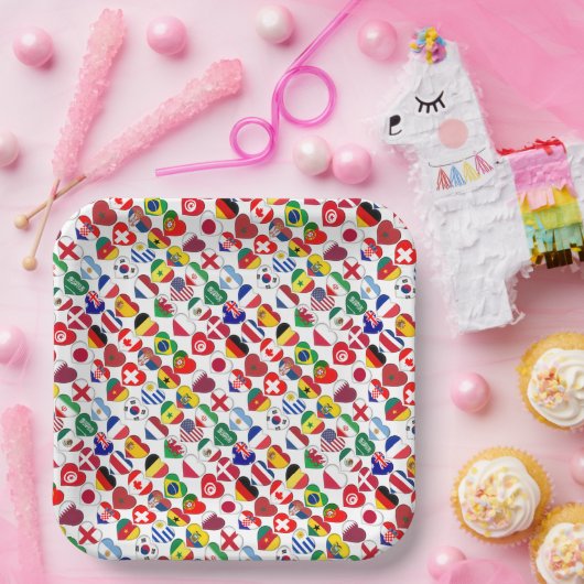 カタール大会2022 32ハート国旗 ペーパープレート (パーティー)