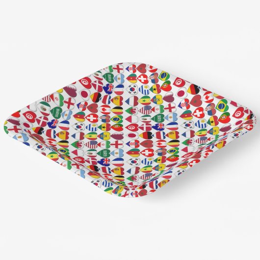 カタール大会2022 32ハート国旗 ペーパープレート (傾斜あり)