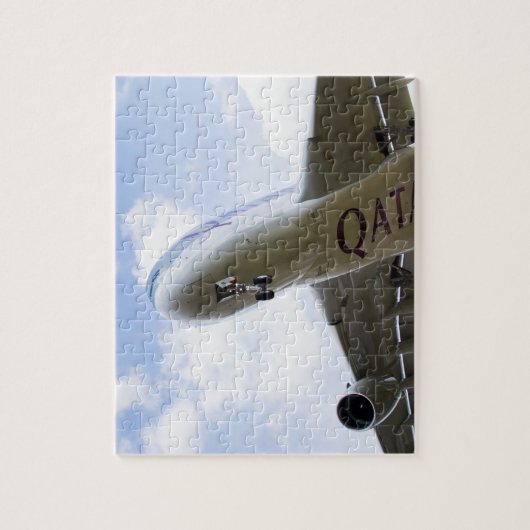 カタール航空会社エアバスA380 ジグソーパズル (縦)
