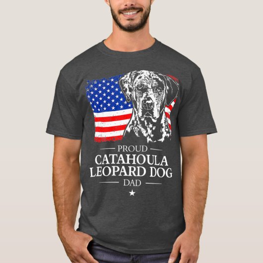 カタ誇りを持ったウラレオパドドッグパパ米国国旗 Tシャツ (正面)