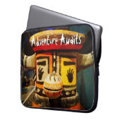 カチーナドール顔フォトアドベンチャー可愛はっきりしたい ラップトップスリーブ (正面左)