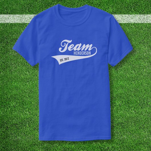 カッコいいカスタムチーム名レトロスポーツロゴ Tシャツ