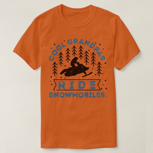 カッコいいグランパス乗りスノーモービル Tシャツ (デザイン正面)