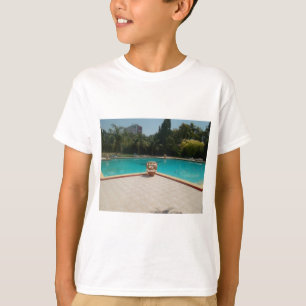 カッコいいハクナマタプールサイド私は私の家族を愛する.jpg tシャツ