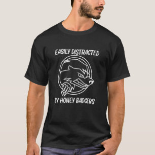 カッコいいハニーバ男性へッジャー女性哺乳類ハニーハンテ Tシャツ
