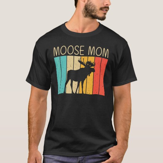 カッコいいママのためのムースMama Moose Alaska Moose Elk Hun Tシャツ (正面)