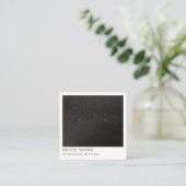 カッコいいモダン白黒スタッドイヤリング表示 スクエア名刺 (スタンド正面)