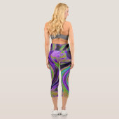 カッコいいレトロパープルとチャートルーズ液体アートスワール カプリレギンス (裏面)